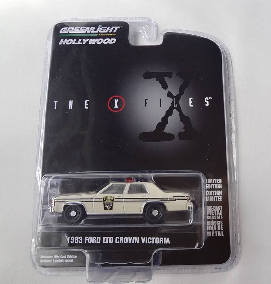 Amazon | グリーンライト GREENLIGHT 1/64 1983 FORD LTD CROWN